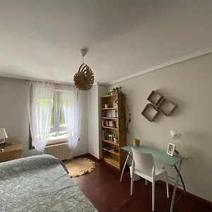 Habitación en casa particular Habitación Privada 2 Personas A 10 Min De La Playa, Santander