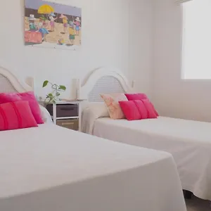 paseo-del-rey-fuengirola-2-br-oceanfront-apt.es-andalucia.com/